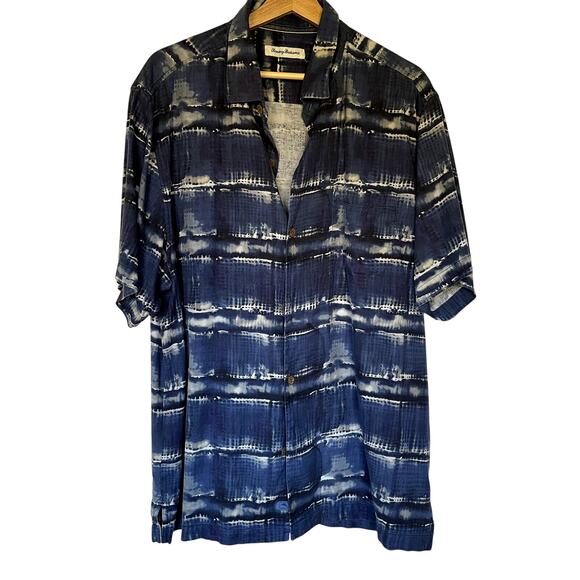 Tommy Bahama silk blue patterned button down short sleeved shirt men's size XL - Picture 1 of 7